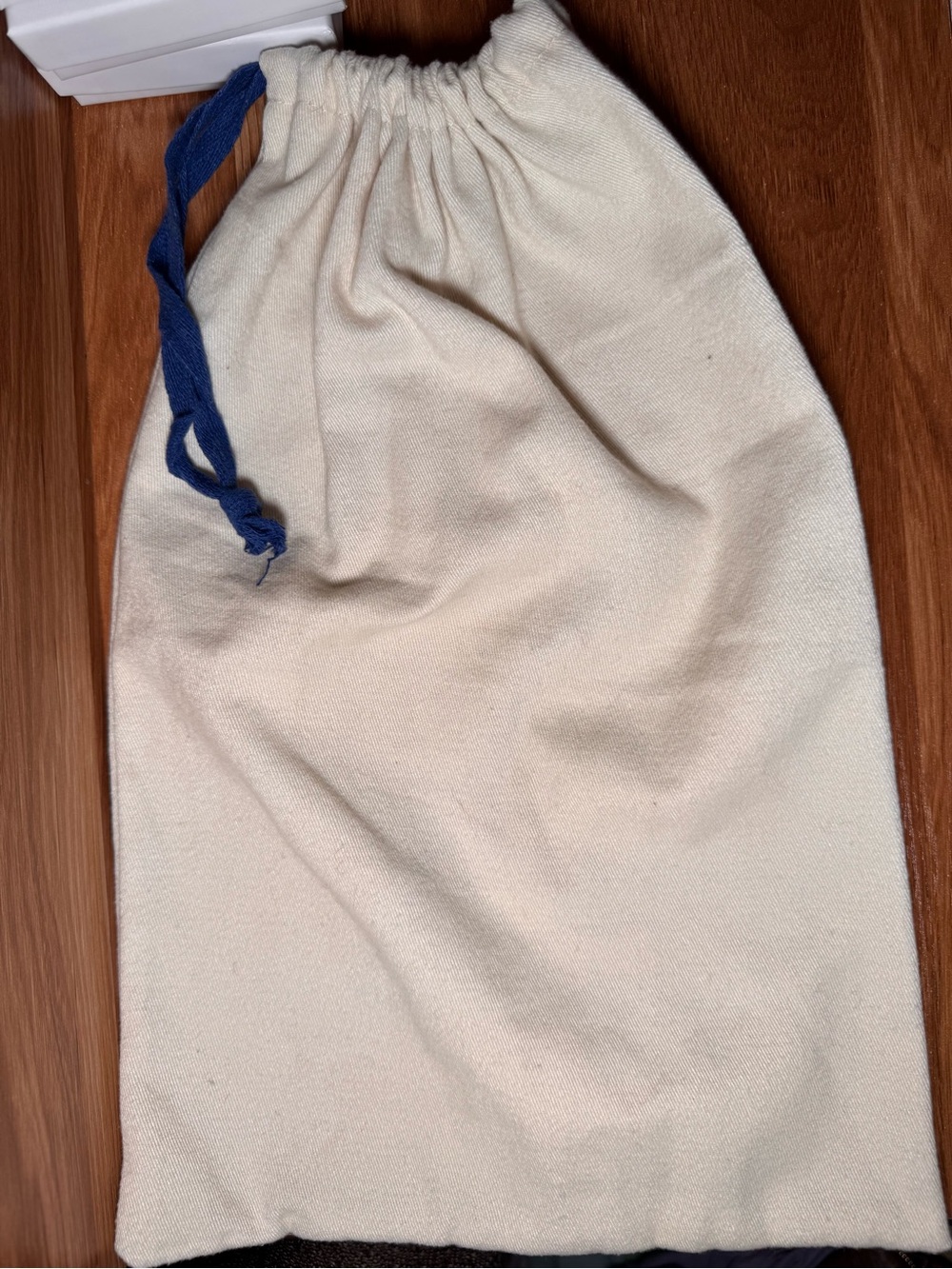 Dust Bag - Picture 2 of 6